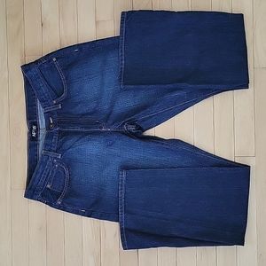 3/$10 APT. 9 mens' relaxed fit jeans size 34